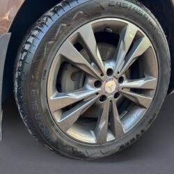auto-Mercedes-Benz-V-XRN729-202509091838-9