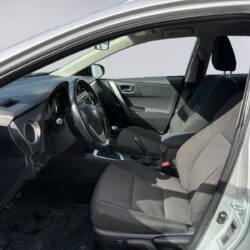 auto-Toyota-Auris-GLJ846-202509171248-8