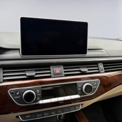 auto-Audi-A4-OVJ466-202510141506-10