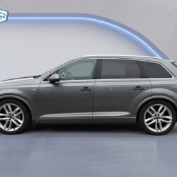 auto-Audi-Q7-SML272-202510221405-1