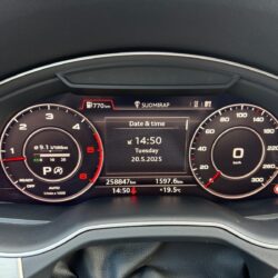 auto-Audi-Q7-SML272-202510221405-10