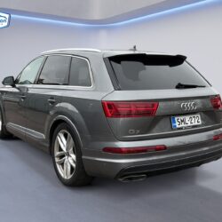 auto-Audi-Q7-SML272-202510221405-2