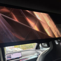auto-BMW-i7-CL92302-202510011259-10