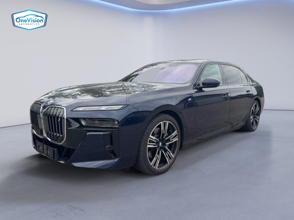 BMW i7