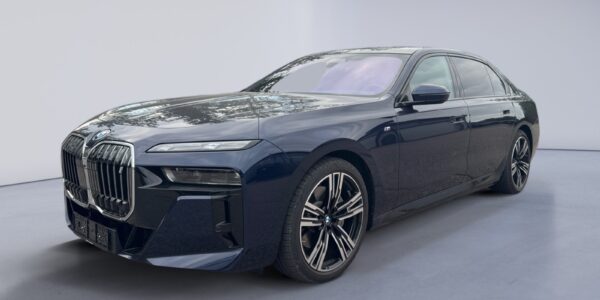 BMW i7