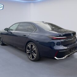 auto-BMW-i7-CL92302-202510011259-7
