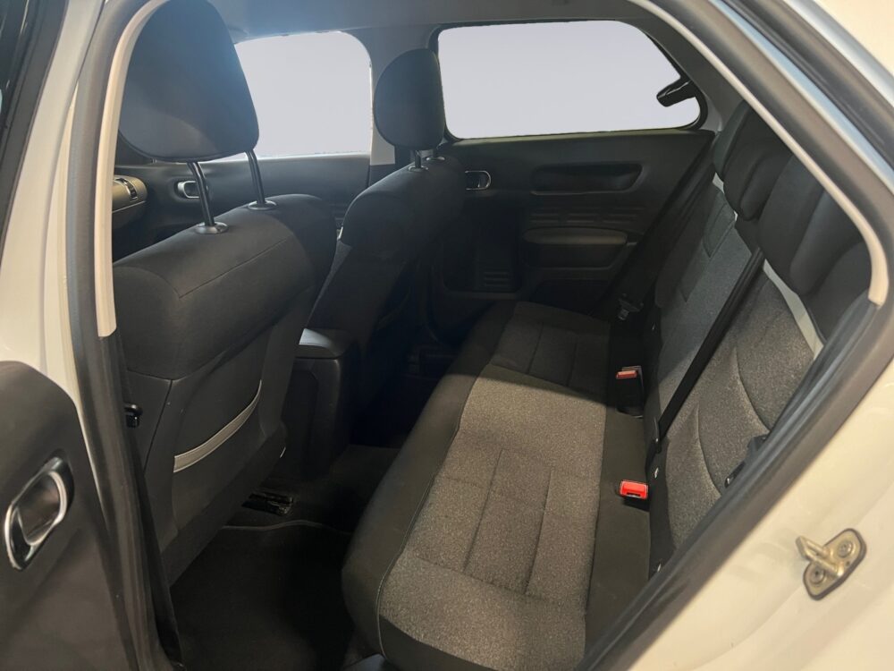 auto-Citroen-C4-Cactus-IOO630-202510021058-14 auto-Citroen-C4-Cactus-IOO630-202510021058-14