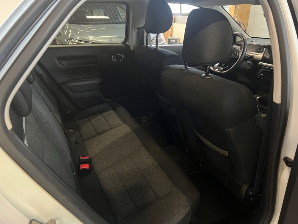 auto-Citroen-C4-Cactus-IOO630-202510021058-15 auto-Citroen-C4-Cactus-IOO630-202510021058-15