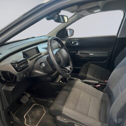 auto-Citroen-C4-Cactus-IOO630-202510021058-8