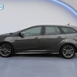 auto-Ford-Focus-CKL102-202510081742-1
