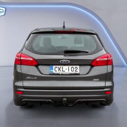 auto-Ford-Focus-CKL102-202510081742-3