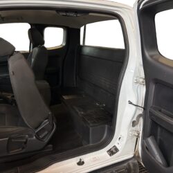 auto-Ford-Ranger-LPV517-202510281332-11