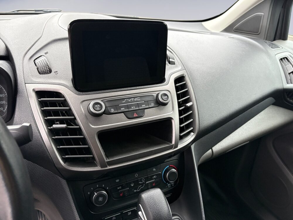 auto-Ford-Transit-Connect-NMT572-202510091111-10 auto-Ford-Transit-Connect-NMT572-202510091111-10