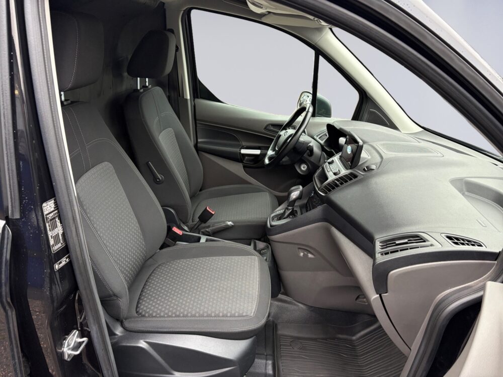 auto-Ford-Transit-Connect-NMT572-202510091111-12 auto-Ford-Transit-Connect-NMT572-202510091111-12