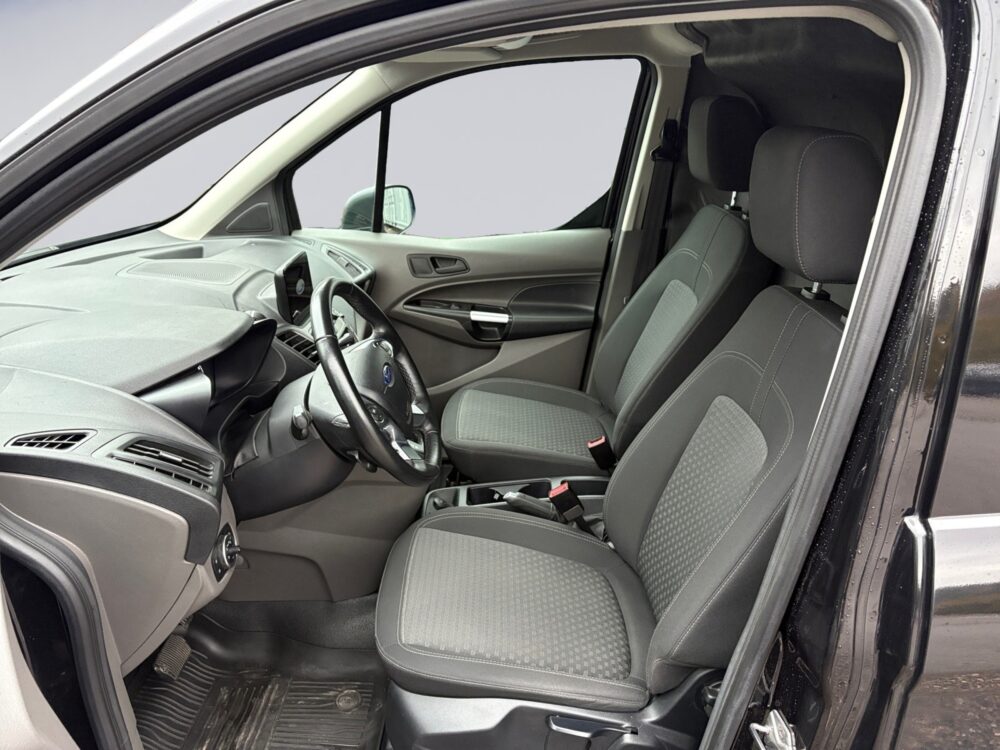 auto-Ford-Transit-Connect-NMT572-202510091111-8 auto-Ford-Transit-Connect-NMT572-202510091111-8