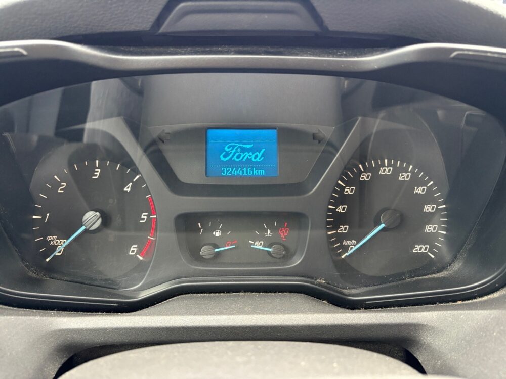 auto-Ford-Transit-RSE762-202510201307-11 auto-Ford-Transit-RSE762-202510201307-11