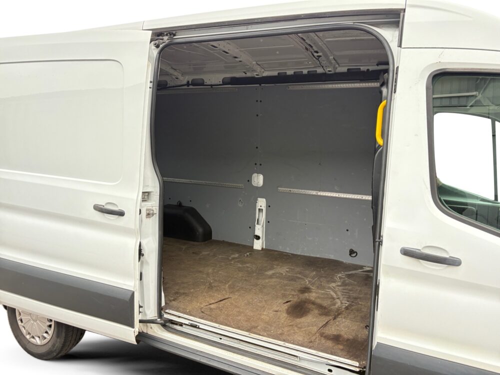 auto-Ford-Transit-RSE762-202510201307-13 auto-Ford-Transit-RSE762-202510201307-13