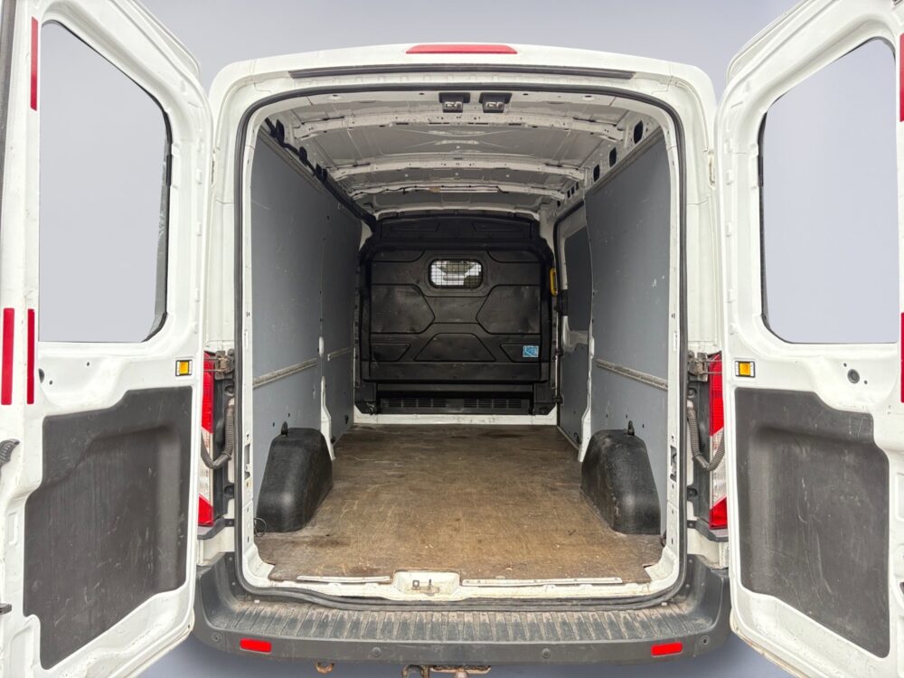 auto-Ford-Transit-RSE762-202510201307-14 auto-Ford-Transit-RSE762-202510201307-14