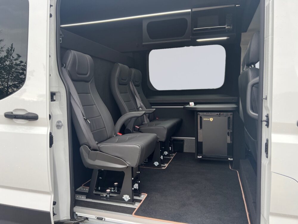 auto-Maxus-Deliver-9-ZPN454-202510011101-11 auto-Maxus-Deliver-9-ZPN454-202510011101-11