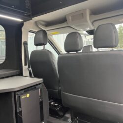 auto-Maxus-Deliver-9-ZPN454-202510011101-12