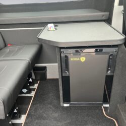 auto-Maxus-Deliver-9-ZPN454-202510011101-14
