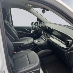 auto-Mercedes-Benz-EQV-GRK753-202510181505-11