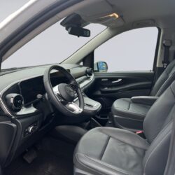 auto-Mercedes-Benz-EQV-GRK753-202510181505-8