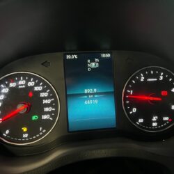 auto-Mercedes-Benz-Sprinter-P615955-202510281331-11