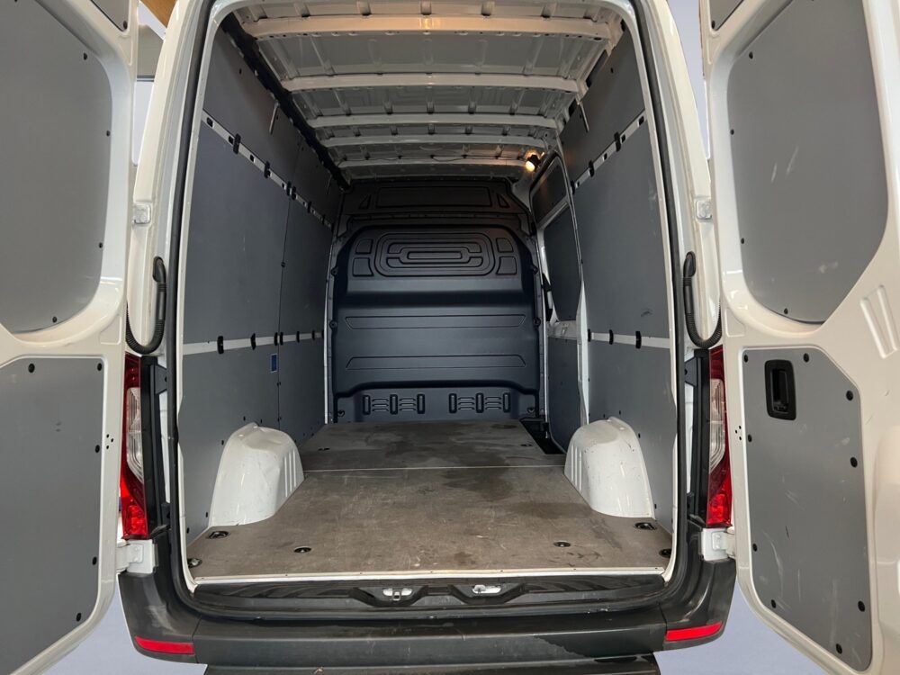 auto-Mercedes-Benz-Sprinter-P615955-202510281331-15 auto-Mercedes-Benz-Sprinter-P615955-202510281331-15
