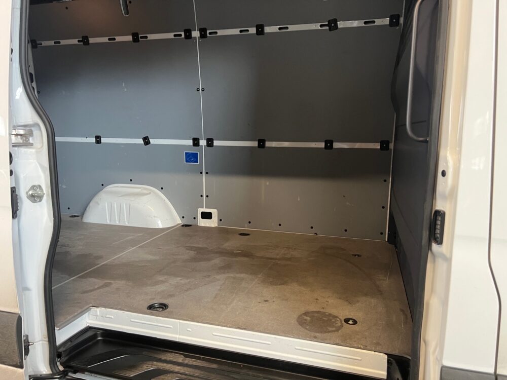 auto-Mercedes-Benz-Sprinter-P615955-202510281331-16 auto-Mercedes-Benz-Sprinter-P615955-202510281331-16