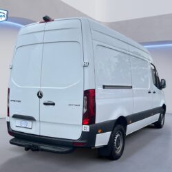 auto-Mercedes-Benz-Sprinter-P615955-202510281331-4
