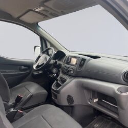 auto-Nissan-NV200-RRR172-202510081234-9