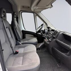 auto-Peugeot-Boxer-VVX418-202510101731-12