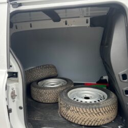 auto-Renault-Kangoo-SRM556-202510040752-13