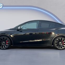 auto-Tesla-Model-Y-B109685-202510201042-1
