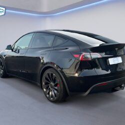 auto-Tesla-Model-Y-B109685-202510201042-2