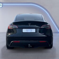 auto-Tesla-Model-Y-B109685-202510201042-3
