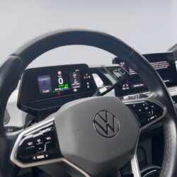 auto-Volkswagen-ID.3-ZNO512-202510151054-9