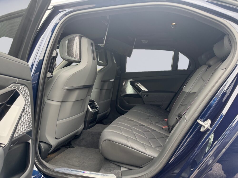 auto-BMW-i7-GRK750-202510011259-11 auto-BMW-i7-GRK750-202510011259-11