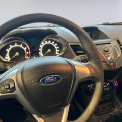 auto-Ford-Fiesta-CJR760-202511182159-10