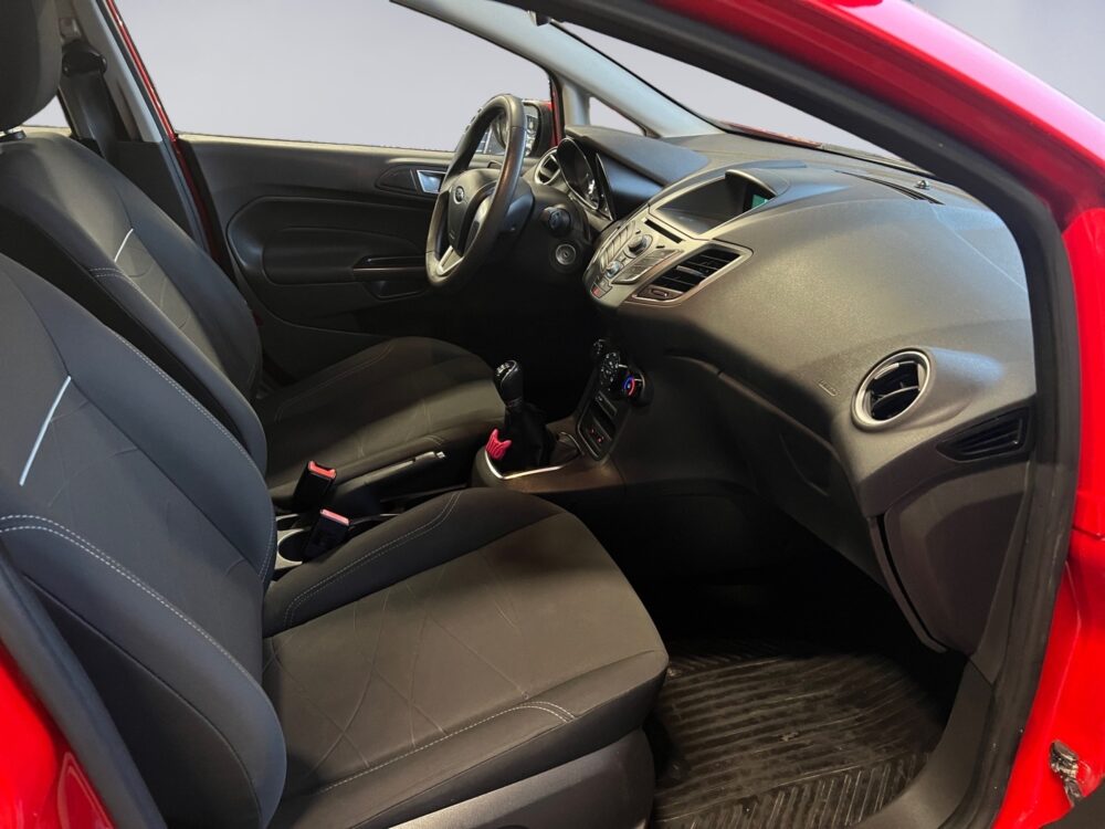 auto-Ford-Fiesta-CJR760-202511182159-11 auto-Ford-Fiesta-CJR760-202511182159-11