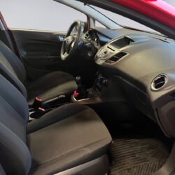 auto-Ford-Fiesta-CJR760-202511182159-11