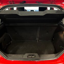 auto-Ford-Fiesta-CJR760-202511182159-14