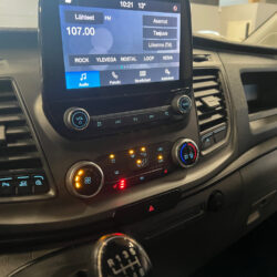 auto-Ford-Transit-Custom-EUE271-202511261453-12