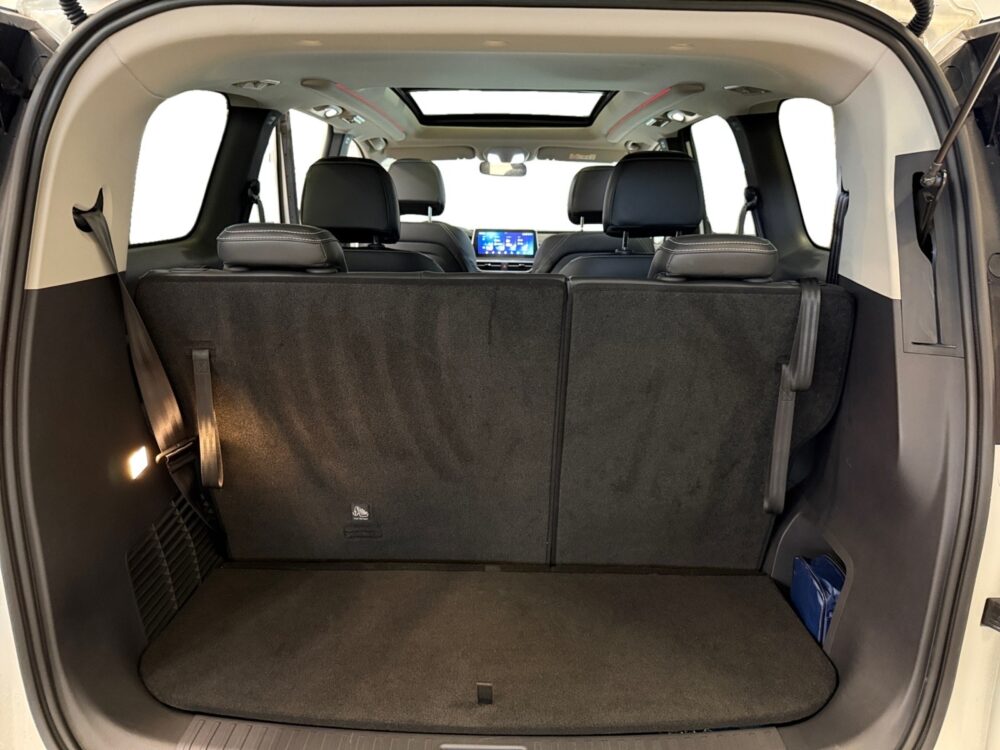 auto-Maxus-Euniq-5-SPH611-202511251108-12 auto-Maxus-Euniq-5-SPH611-202511251108-12