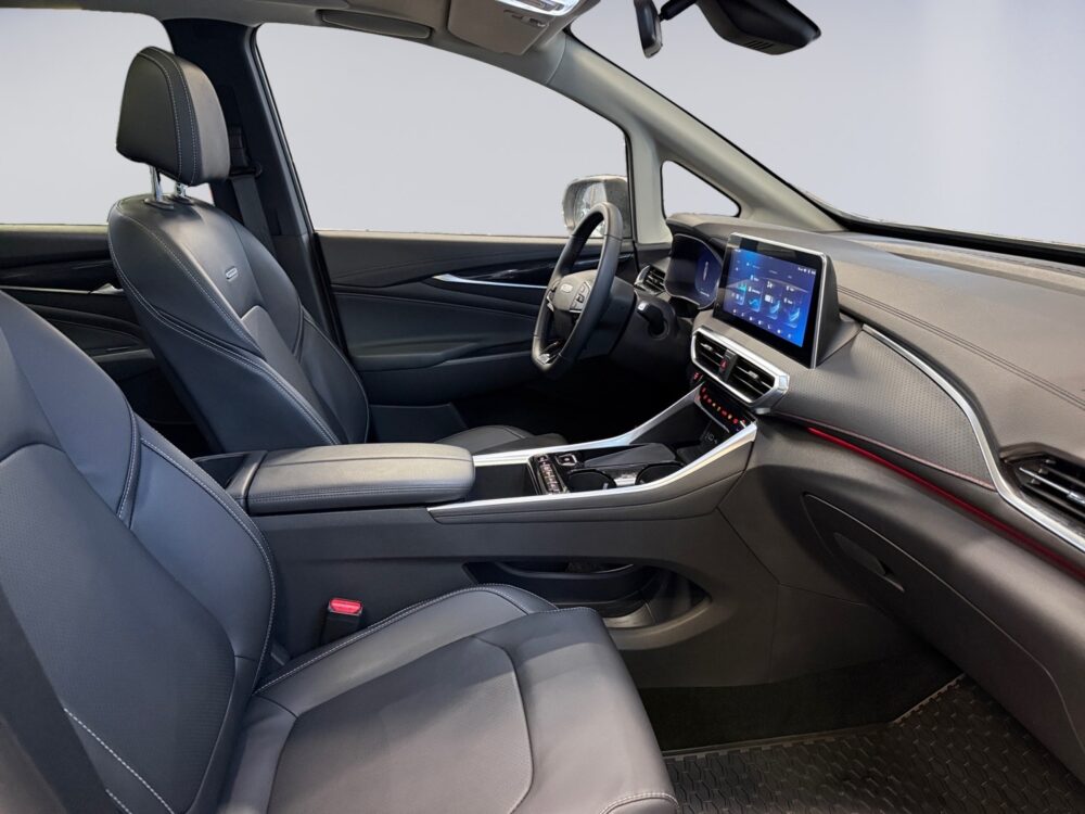 auto-Maxus-Euniq-5-SPH611-202511251108-13 auto-Maxus-Euniq-5-SPH611-202511251108-13