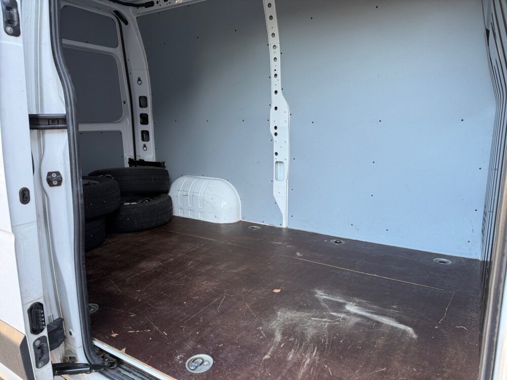 auto-Opel-Movano-GNS162-202511141208-12 auto-Opel-Movano-GNS162-202511141208-12