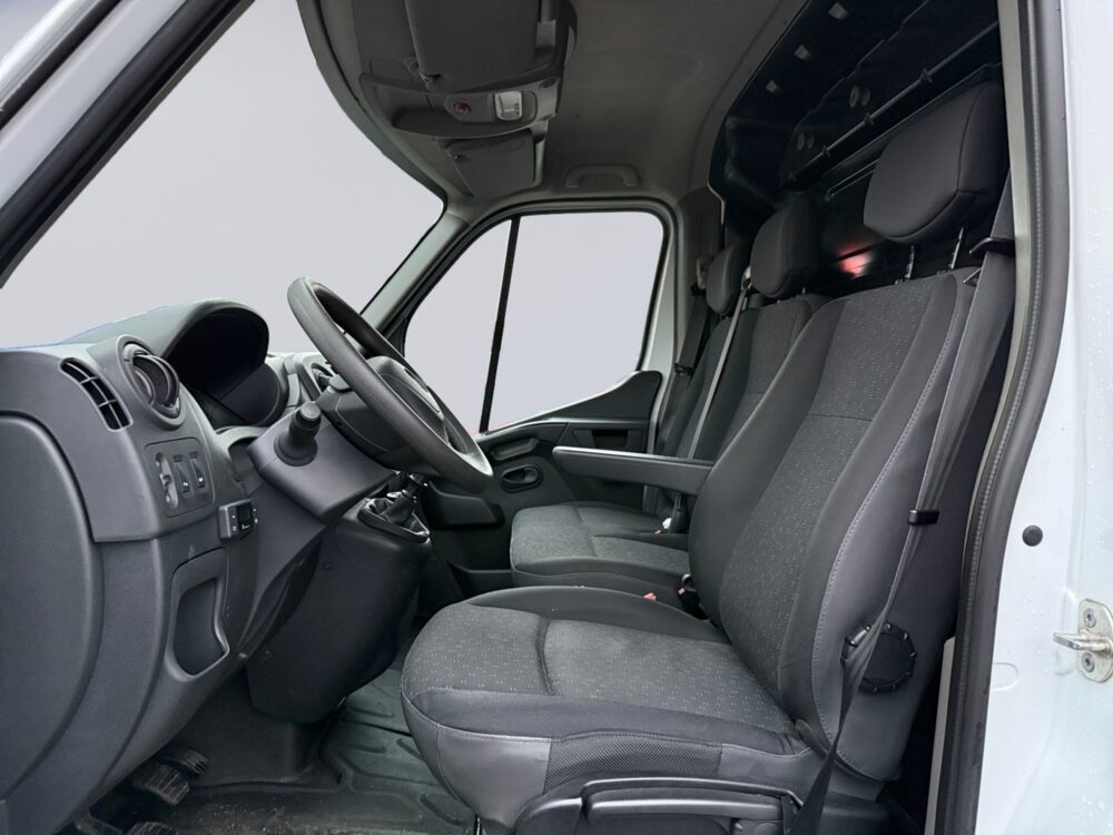 auto-Opel-Movano-GNS162-202511141208-8 auto-Opel-Movano-GNS162-202511141208-8