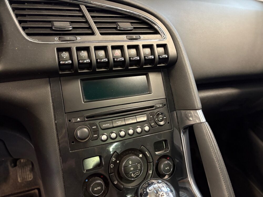 auto-Peugeot-3008-IJH790-202511271456-11 auto-Peugeot-3008-IJH790-202511271456-11