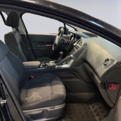 auto-Peugeot-3008-IJH790-202511271456-12